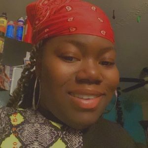 Meet your Posher, Destinie